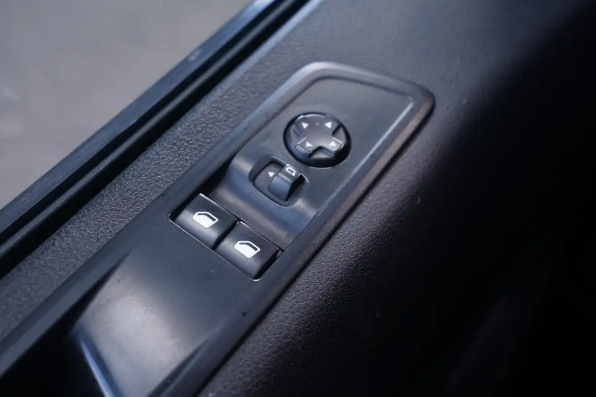 1.5 Multijet 102 pk L3H1 Airco, Apple Carplay Cruise Control, Laadruimte Pakket, PDC achter, 3-Zits