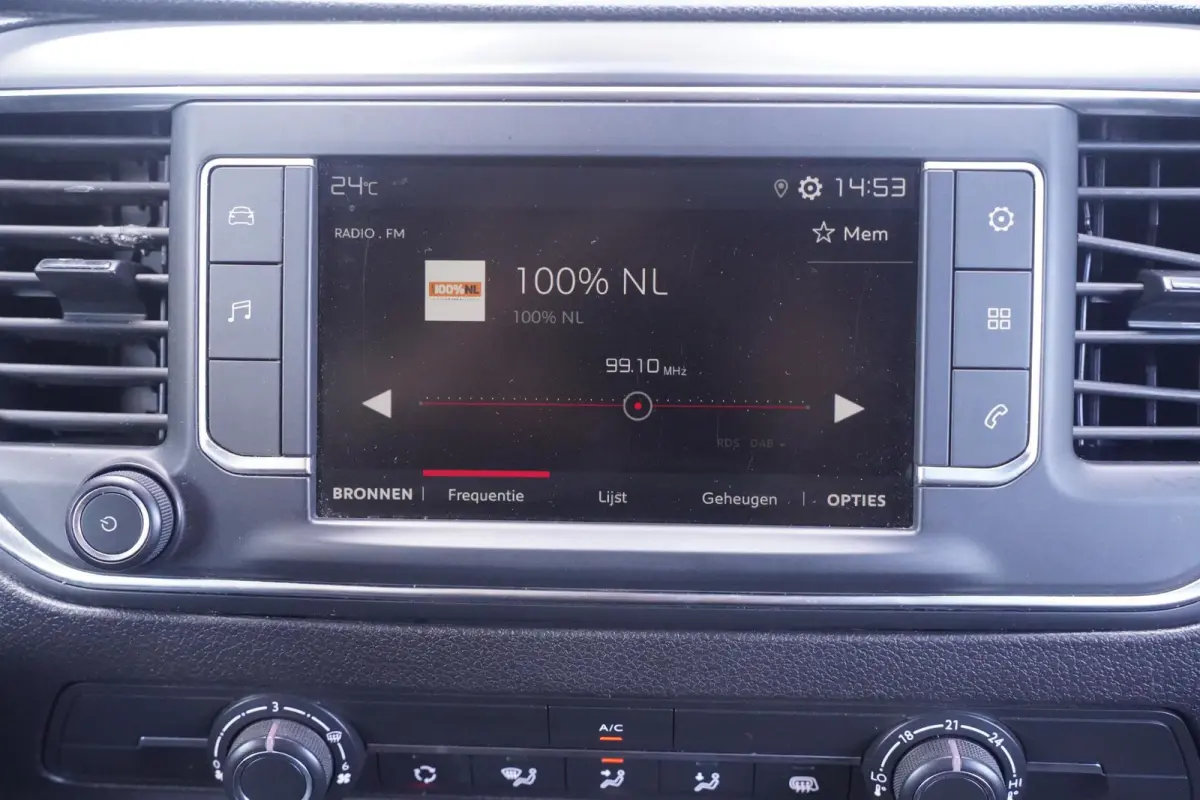 1.5 Multijet 102 pk L3H1 Airco, Apple Carplay Cruise Control, Laadruimte Pakket, PDC achter, 3-Zits