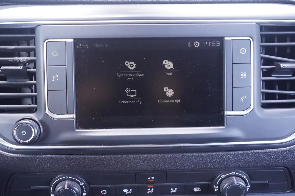 1.5 Multijet 102 pk L3H1 Airco, Apple Carplay Cruise Control, Laadruimte Pakket, PDC achter, 3-Zits