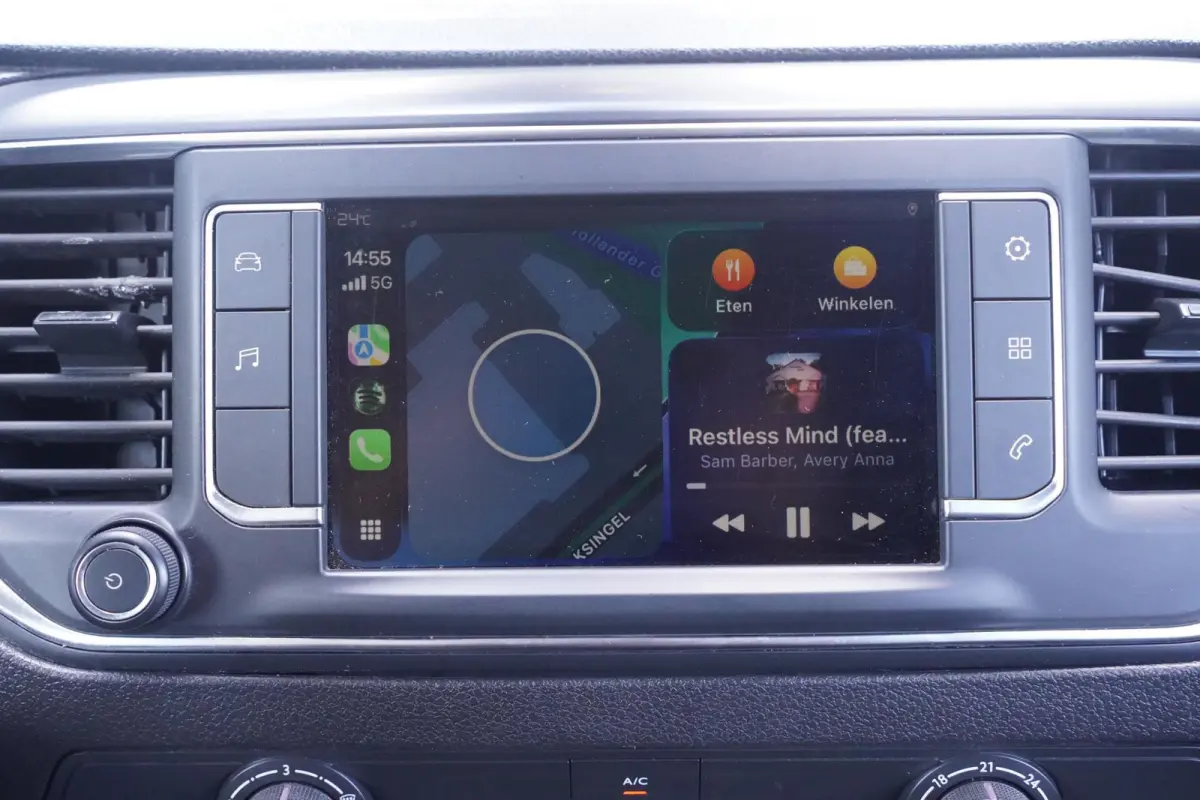 1.5 Multijet 102 pk L3H1 Airco, Apple Carplay Cruise Control, Laadruimte Pakket, PDC achter, 3-Zits