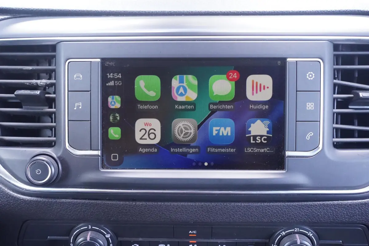 1.5 Multijet 102 pk L3H1 Airco, Apple Carplay Cruise Control, Laadruimte Pakket, PDC achter, 3-Zits