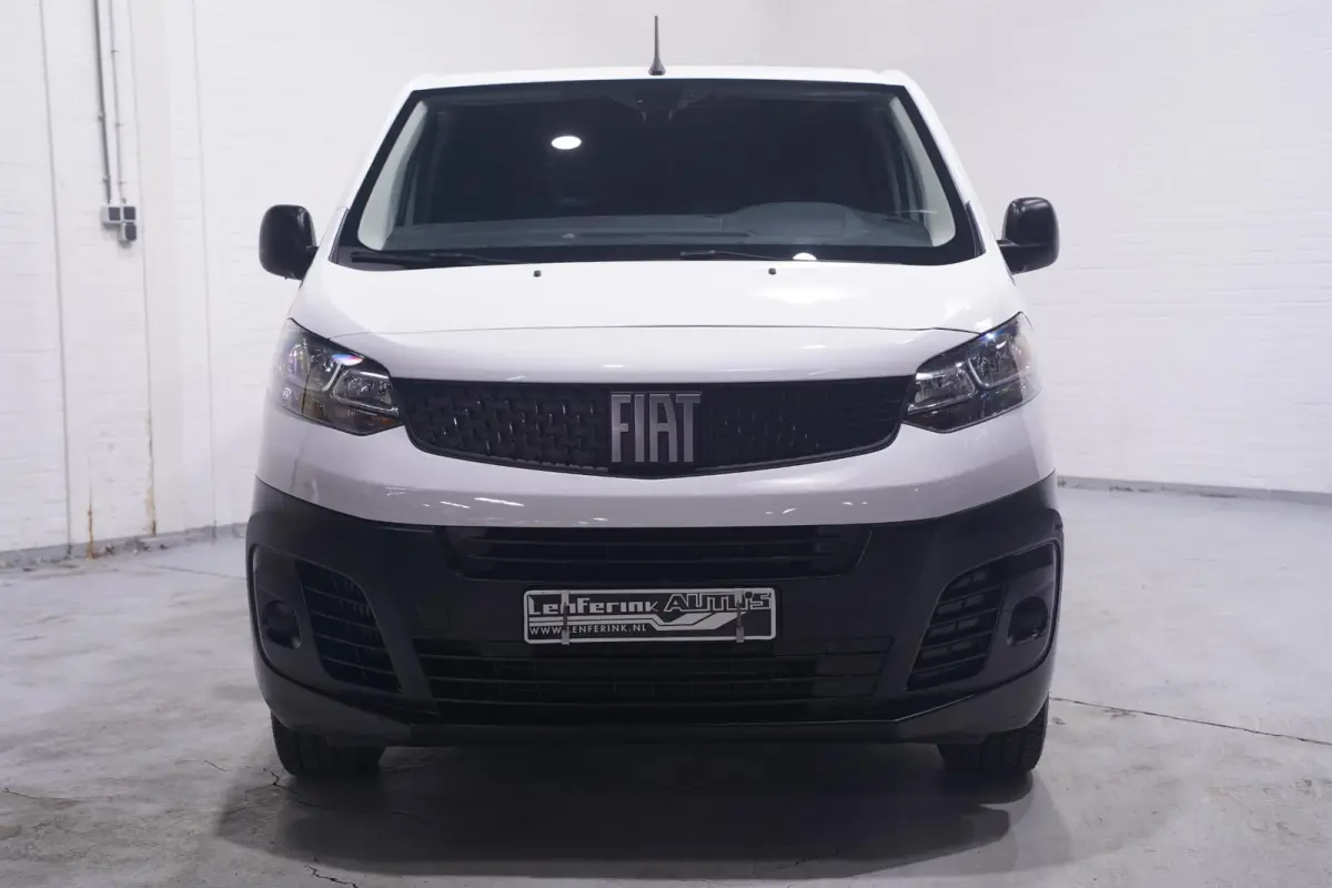 1.5 Multijet 102 pk L3H1 Airco, Apple Carplay Cruise Control, Laadruimte Pakket, PDC achter, 3-Zits