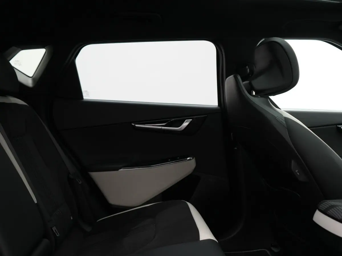 GT-Line 77.4 kWh 229pk Dealer O.H. | SOH 97,9% | Panodak | Adaptive Cruise | Head Up | Meridian Audio | 360 Camera | Alcantara Sportstoelen Memory & Ventilatie | Keyless | BLIS | Stoelen & S