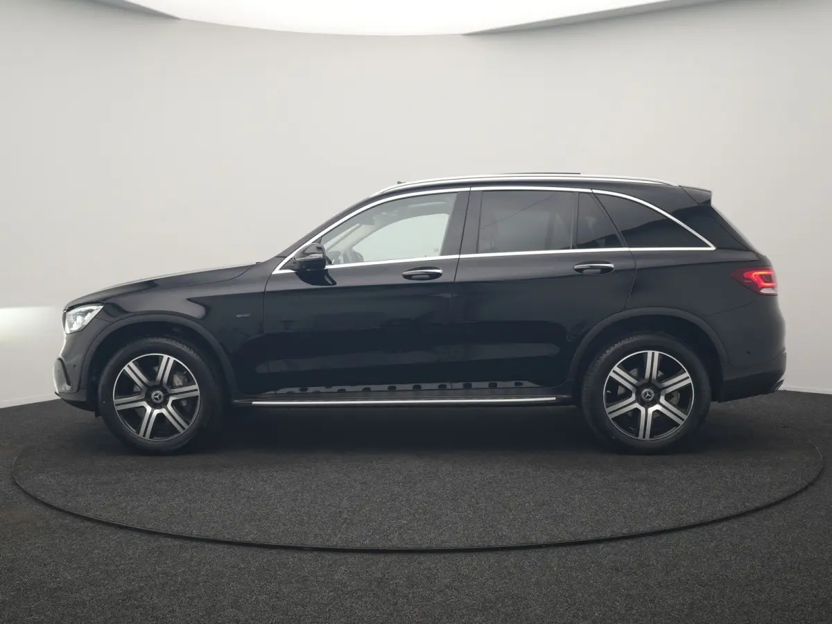 4MATIC Business Solution Luxury PHEV 320pk Dealer O.H. | SOH 88,1% | Panodak | Adaptive Cruise | Head Up | 360 Camera | Lederen Comfortstoelen Memory & Massage | Keyless | BLIS | Apple Carpl