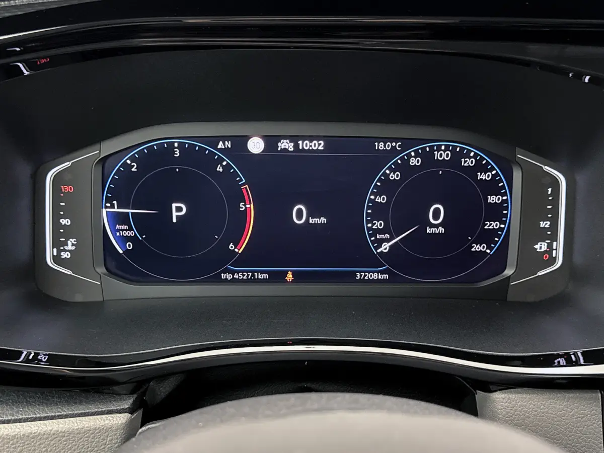 2.0 TDI L2 30 DC Bulli *Edition* Leder Dubbele cabine Led Virtual cockpit Schuifdeur L+R Navigatie Trekhaak