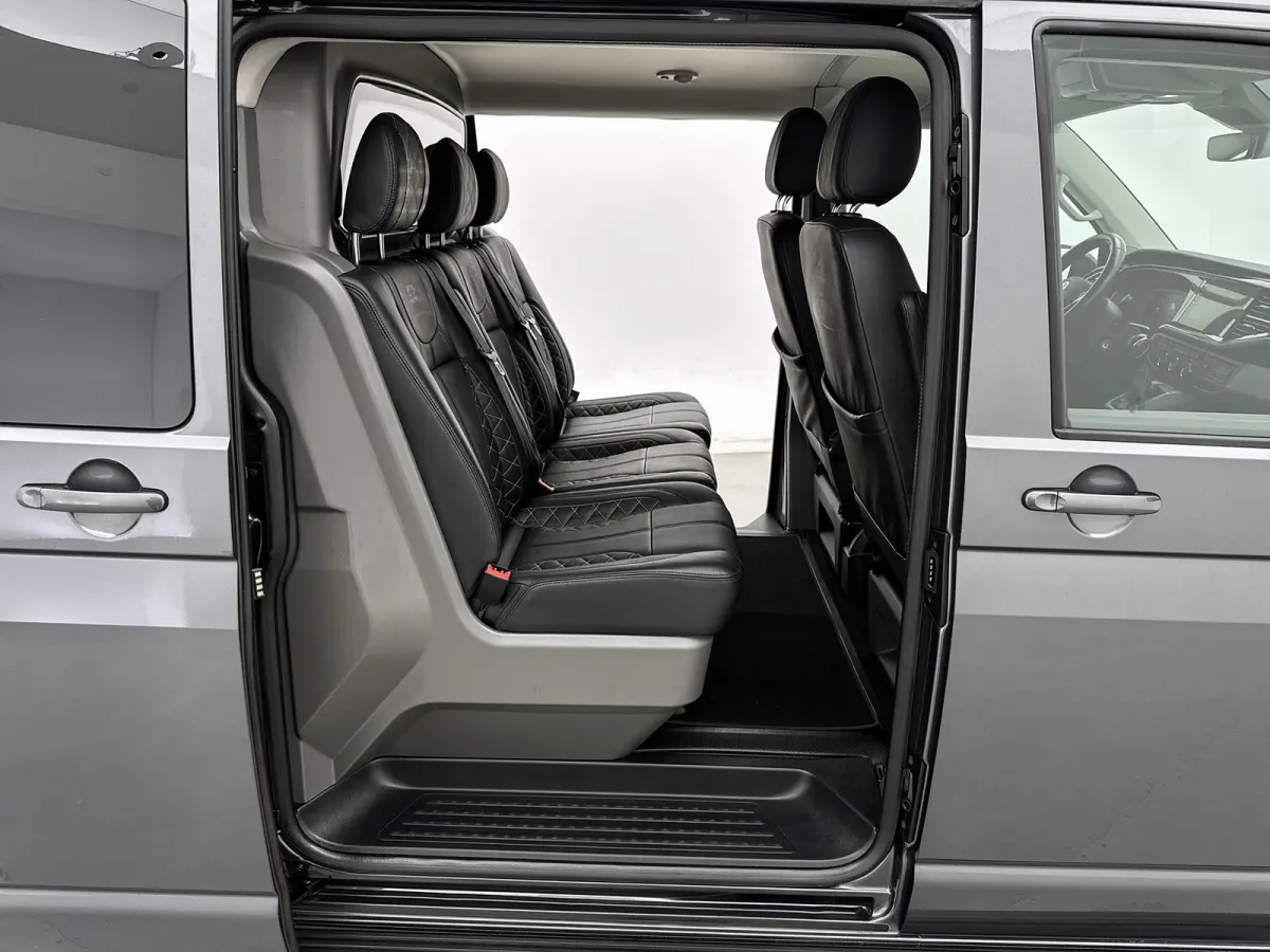 2.0 TDI L2 30 DC Bulli *Edition* Leder Dubbele cabine Led Virtual cockpit Schuifdeur L+R Navigatie Trekhaak