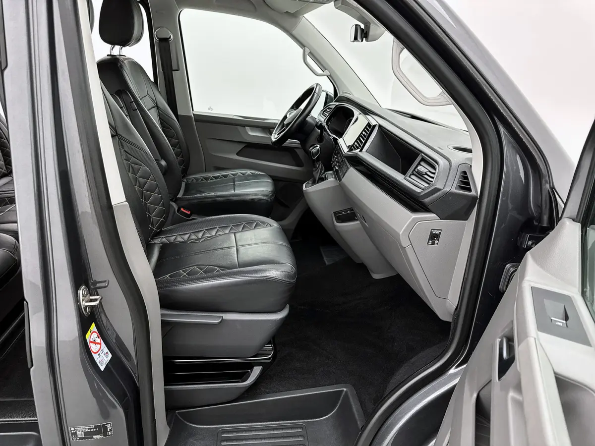 2.0 TDI L2 30 DC Bulli *Edition* Leder Dubbele cabine Led Virtual cockpit Schuifdeur L+R Navigatie Trekhaak