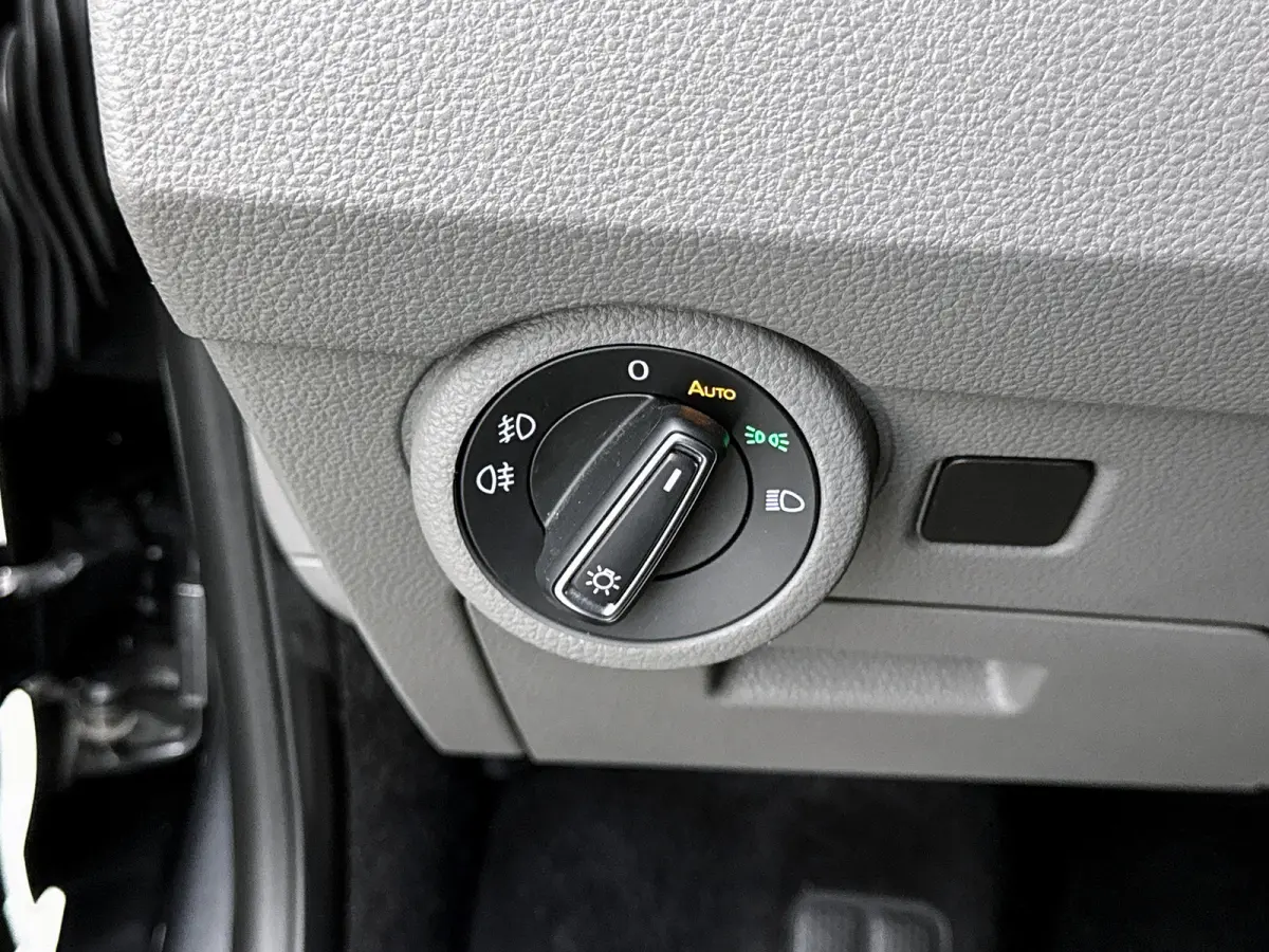 2.0 TDI L2 30 DC Bulli *Edition* Leder Dubbele cabine Led Virtual cockpit Schuifdeur L+R Navigatie Trekhaak