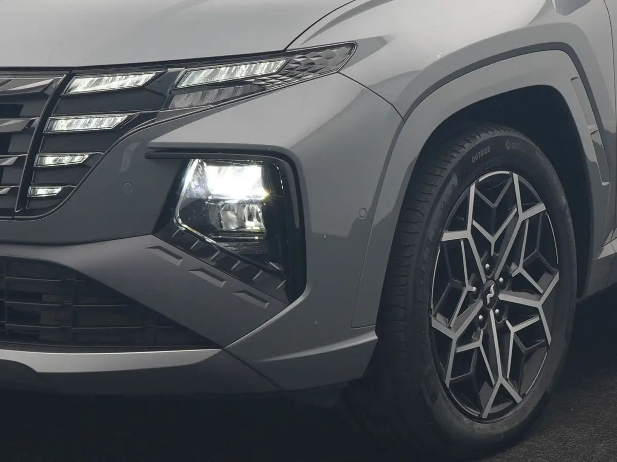 1.6 T-GDI PHEV N Line Sky 4WD 265pk Dealer O.H. | SOH 97,2% | Panodak | Adaptive Cruise | 360 Camera | Alcantara Sportstoelen Memory & Ventilatie | Keyless | BLIS | Stoelen & Stuur Verwarmd 