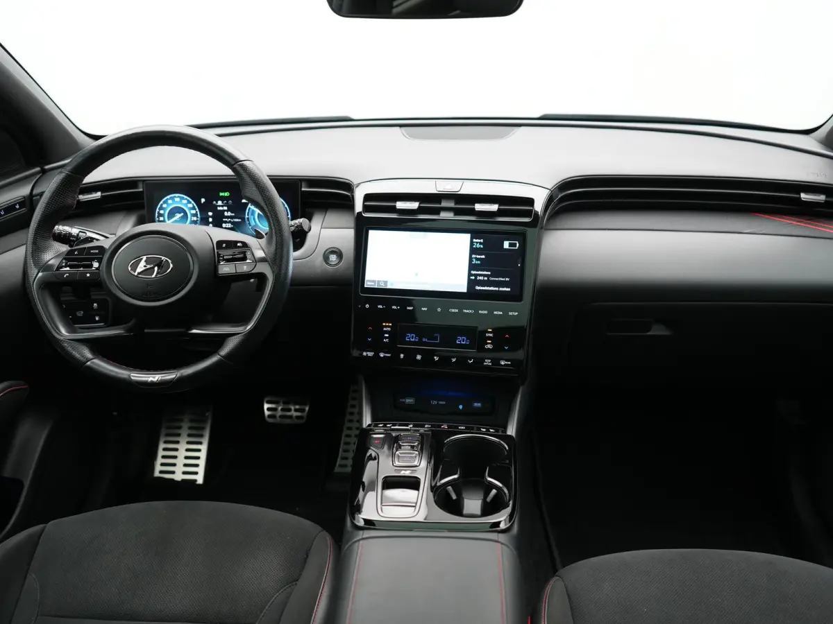 1.6 T-GDI PHEV N Line Sky 4WD 265pk Dealer O.H. | SOH 97,2% | Panodak | Adaptive Cruise | 360 Camera | Alcantara Sportstoelen Memory & Ventilatie | Keyless | BLIS | Stoelen & Stuur Verwarmd 