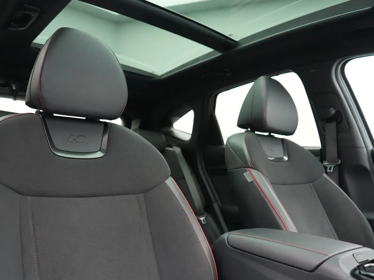 1.6 T-GDI PHEV N Line Sky 4WD 265pk Dealer O.H. | SOH 97,2% | Panodak | Adaptive Cruise | 360 Camera | Alcantara Sportstoelen Memory & Ventilatie | Keyless | BLIS | Stoelen & Stuur Verwarmd 