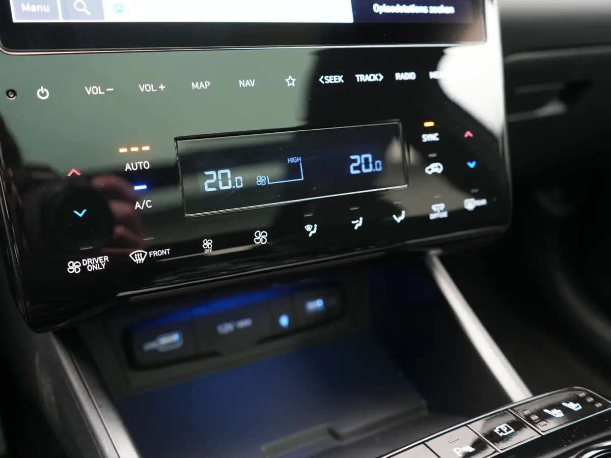1.6 T-GDI PHEV N Line Sky 4WD 265pk Dealer O.H. | SOH 97,2% | Panodak | Adaptive Cruise | 360 Camera | Alcantara Sportstoelen Memory & Ventilatie | Keyless | BLIS | Stoelen & Stuur Verwarmd 