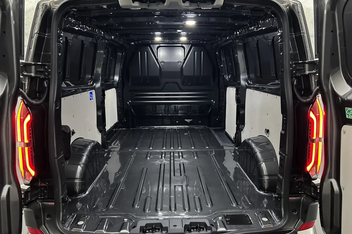 340 L2 Limited 218PK 71 kWh | Driver assist pack plus | Trekhaak uitklapbaar