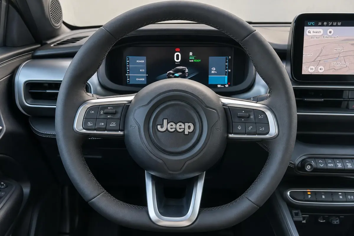 Summit 54 kWh | Electrisch Schuifdak | Stoelverwarming | Apple Carplay/Android Auto | LMV 18" | Warmtepomp |