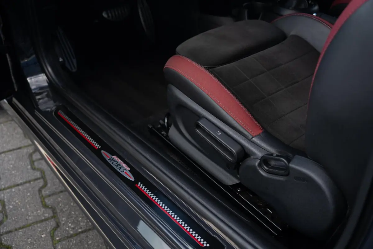 Mini S 2.0 192 PK Automaat|2e Eig.|Org NL NAP|JCW John Cooper Works|LED|Harman & kardon|CarPlay|Dealer Onderhouden|