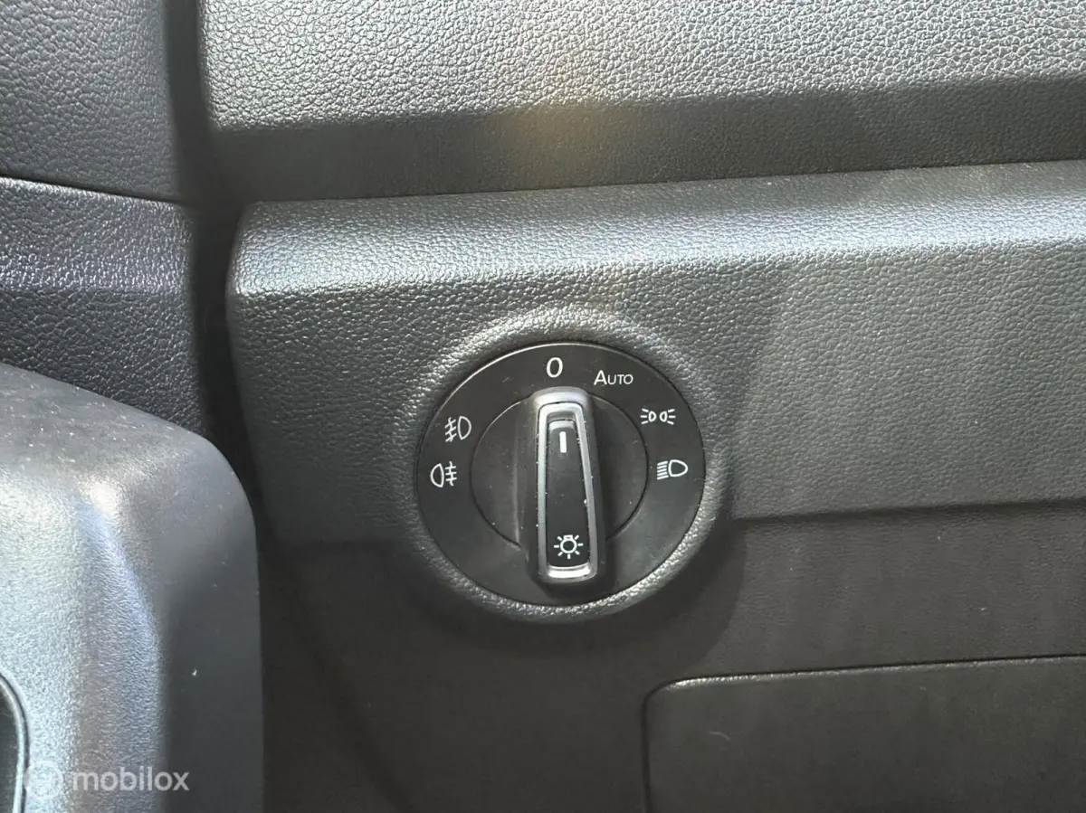 1.0 TSI IQ Drive CARPLAY*CLIMA*ACC*PDC*HAAK*ADABCR