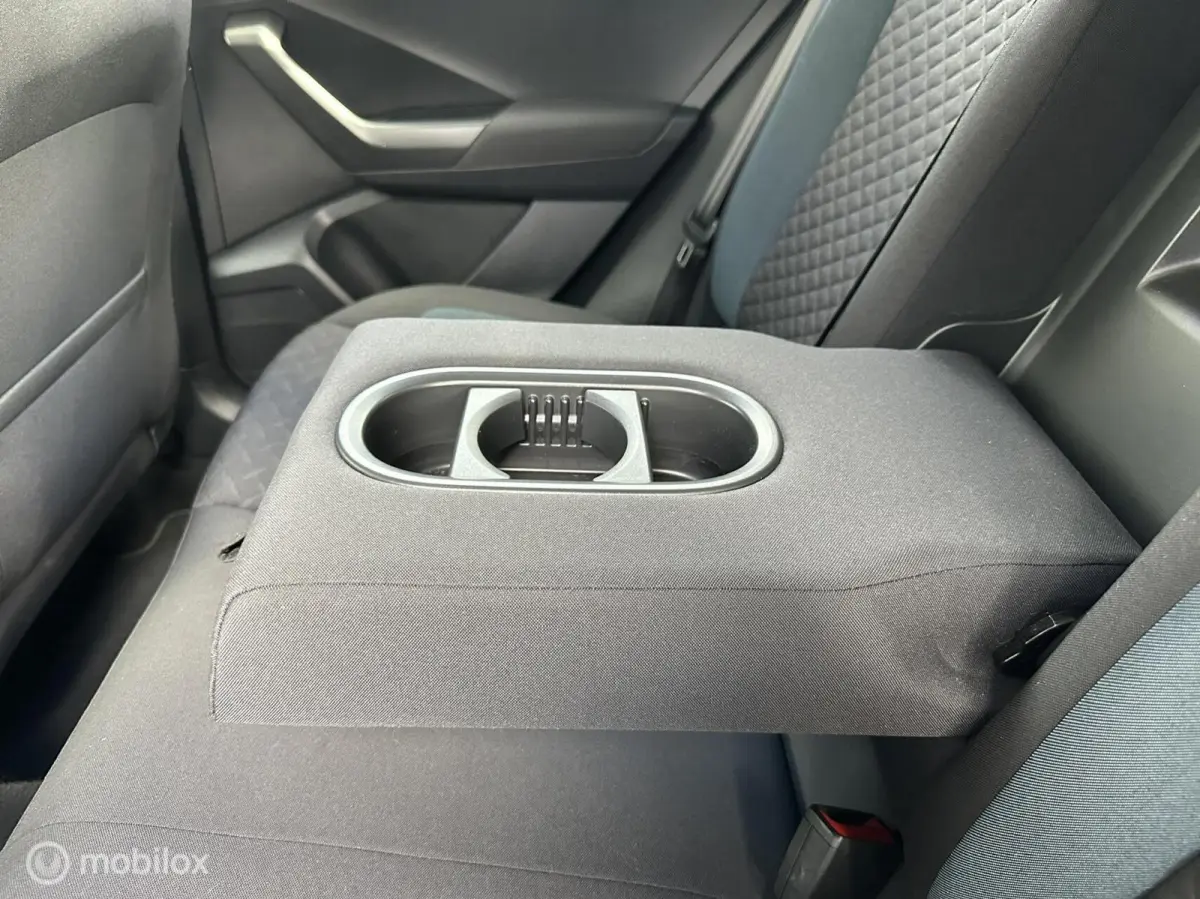 1.0 TSI IQ Drive CARPLAY*CLIMA*ACC*PDC*HAAK*ADABCR