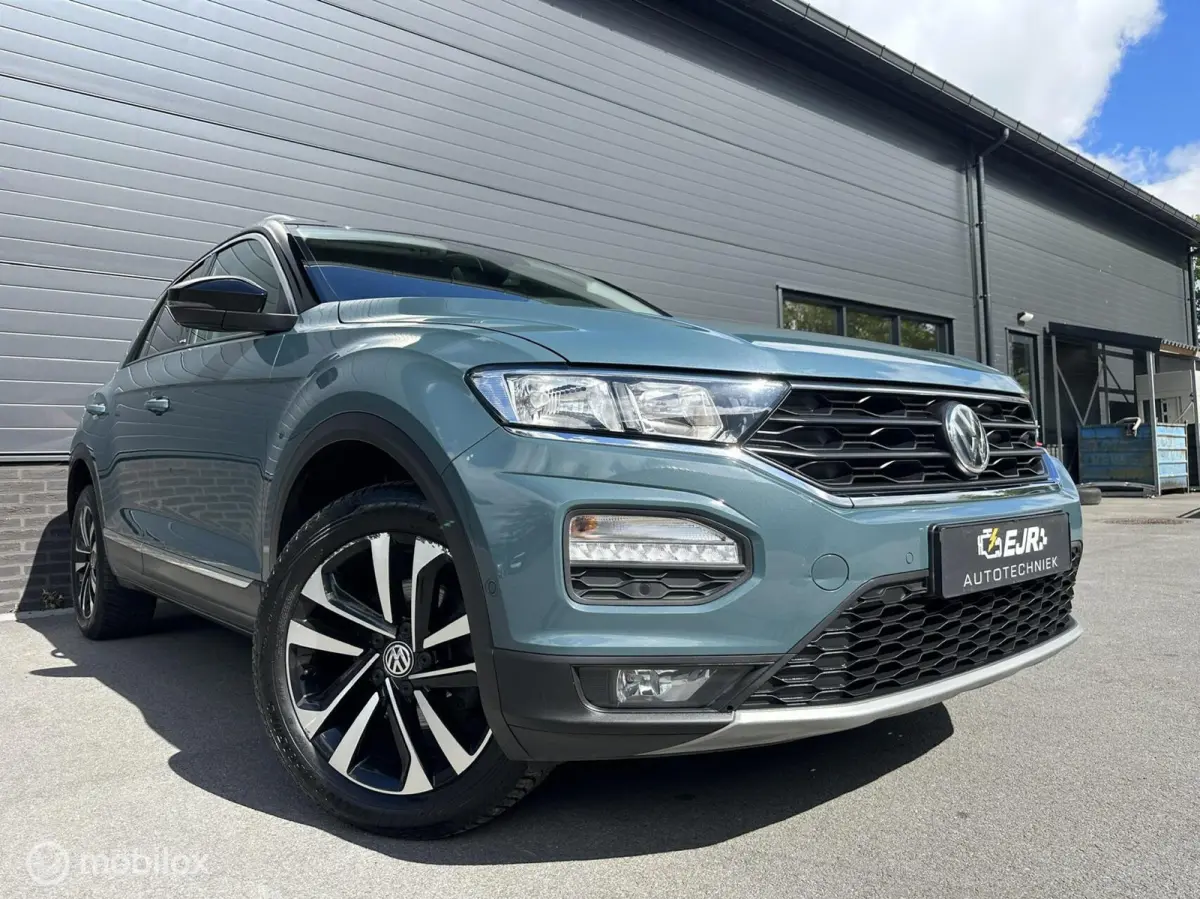 1.0 TSI IQ Drive CARPLAY*CLIMA*ACC*PDC*HAAK*ADABCR