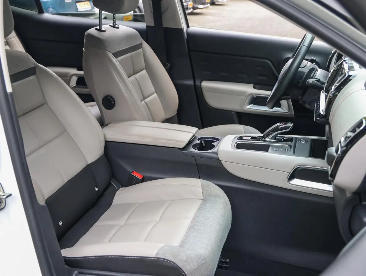 1.6 225pk Hybrid Shine | Accutest 93% | Elektrisch verstelbare stoel | Automatische Achterklep | Camera voor en achter | Navigatie