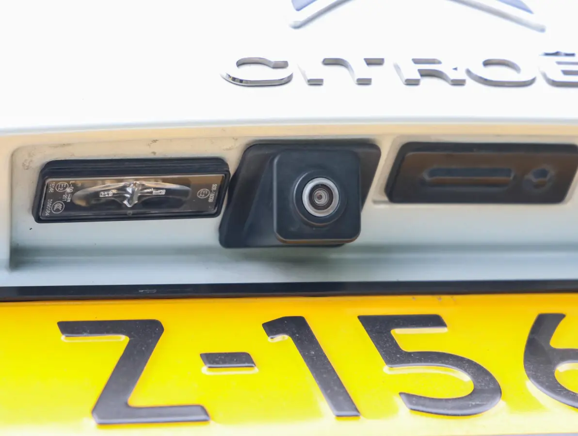 1.6 225pk Hybrid Shine | Accutest 93% | Elektrisch verstelbare stoel | Automatische Achterklep | Camera voor en achter | Navigatie