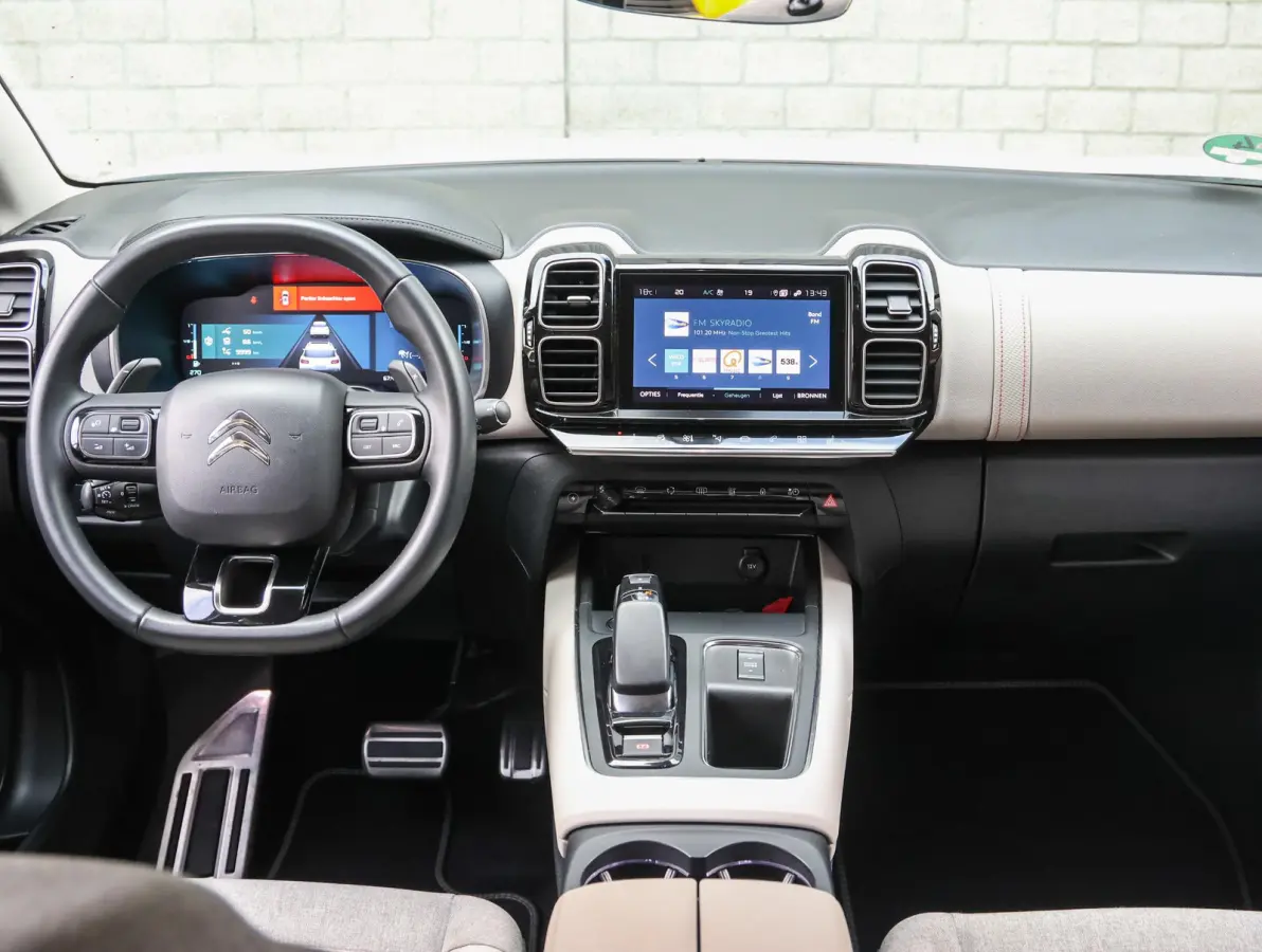 1.6 225pk Hybrid Shine | Accutest 93% | Elektrisch verstelbare stoel | Automatische Achterklep | Camera voor en achter | Navigatie