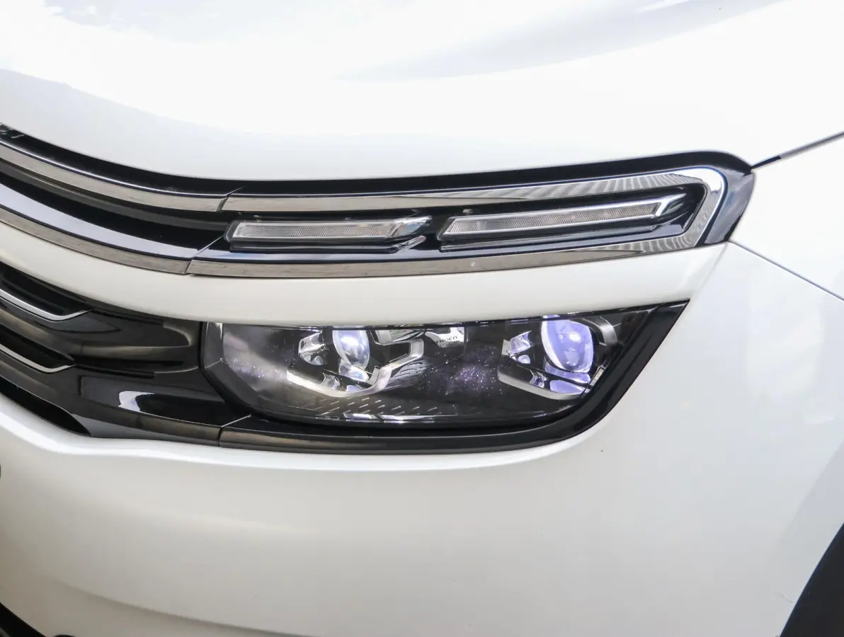 1.6 225pk Hybrid Shine | Accutest 93% | Elektrisch verstelbare stoel | Automatische Achterklep | Camera voor en achter | Navigatie
