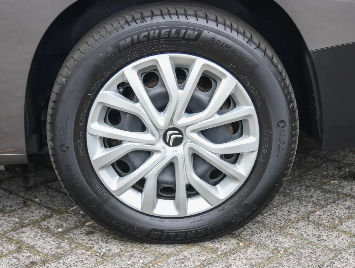 XL Feel 50 kWh 136pk | Trekhaak | Accutest 92% | Apple Carplay / Android Auto | Climate Control | Parkeersensoren