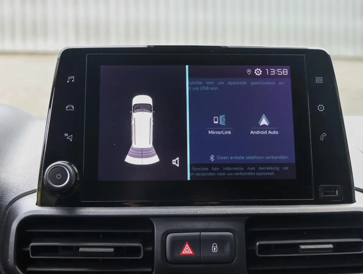 XL Feel 50 kWh 136pk | Trekhaak | Accutest 92% | Apple Carplay / Android Auto | Climate Control | Parkeersensoren
