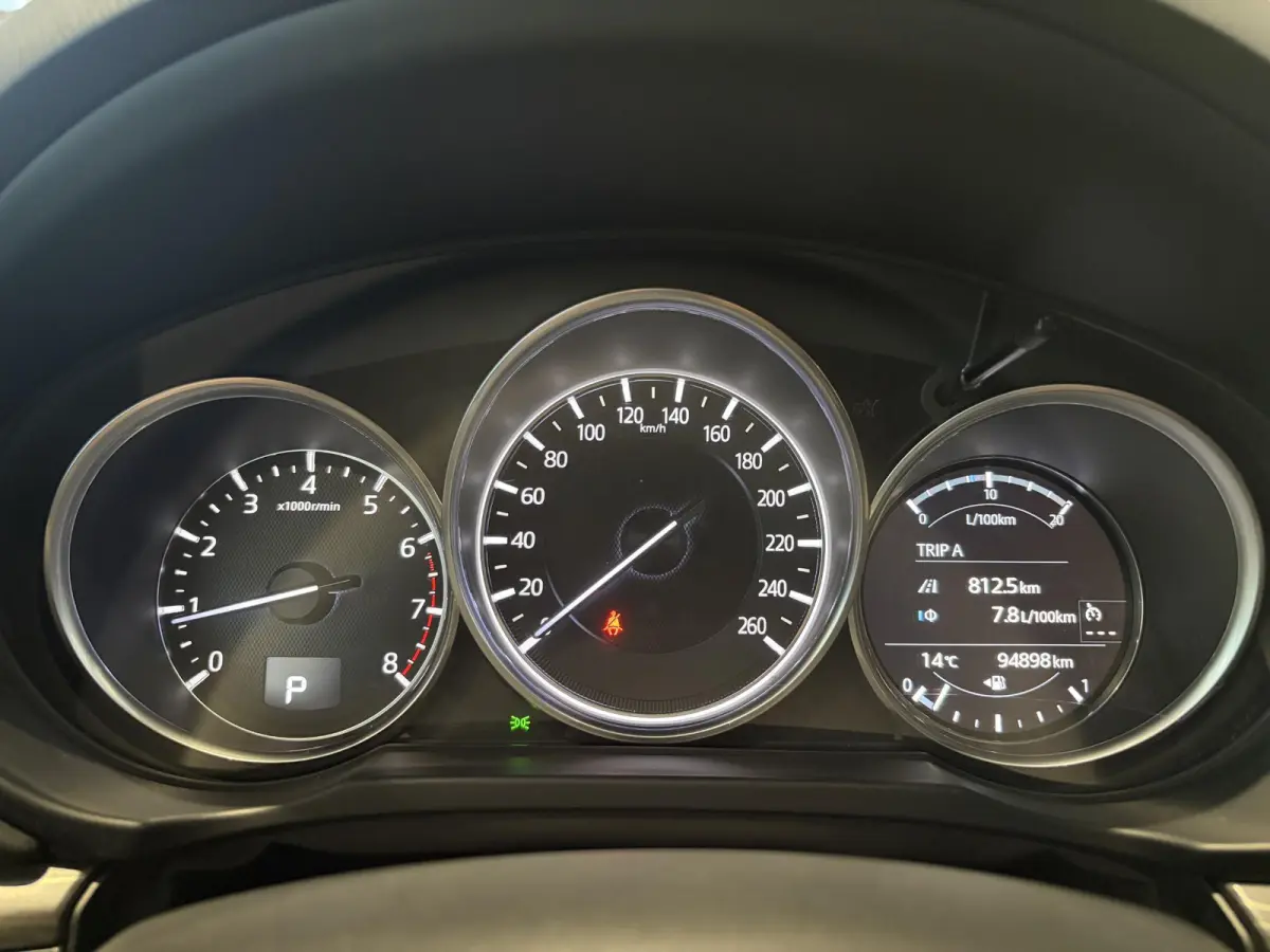 2.5 SkyActiv-G 194 GT-M | HEAD UP DISPLAY | VOORUITRIJCAMERA | ACHTERUITRIJCAMERA | ELEKTRISCH BEDIENBARE ACHTERKLEP |
