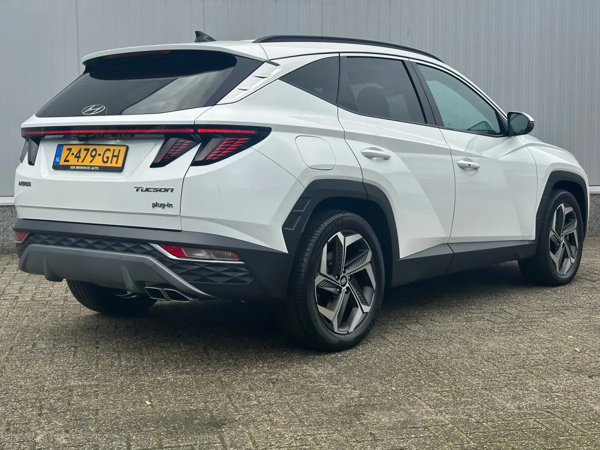 1.6 T-GDI 265pk PHEV Comfort Smart 4WD | Climate | Camera | Carplay | Keyless | Navigatie | Full - Led | Elek. Klep | Winterpakket | 19" Lichtmetaal | Krell Audio | Digitale Cockpit | Parkee