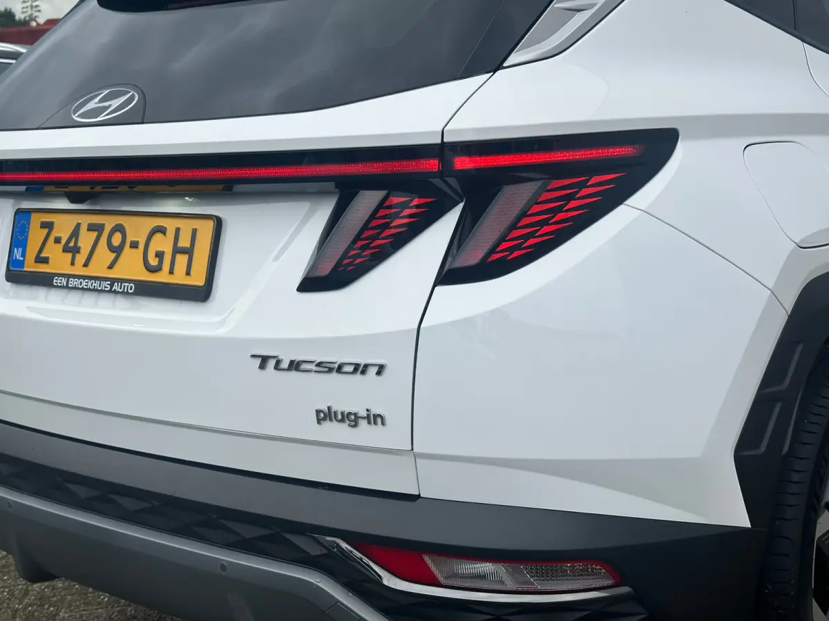 1.6 T-GDI 265pk PHEV Comfort Smart 4WD | Climate | Camera | Carplay | Keyless | Navigatie | Full - Led | Elek. Klep | Winterpakket | 19" Lichtmetaal | Krell Audio | Digitale Cockpit | Parkee