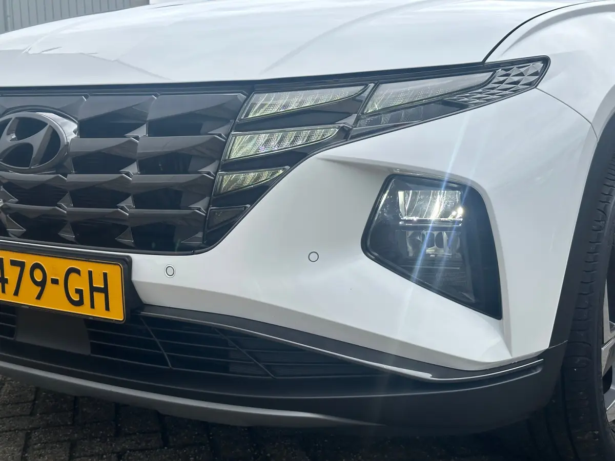 1.6 T-GDI 265pk PHEV Comfort Smart 4WD | Climate | Camera | Carplay | Keyless | Navigatie | Full - Led | Elek. Klep | Winterpakket | 19" Lichtmetaal | Krell Audio | Digitale Cockpit | Parkee