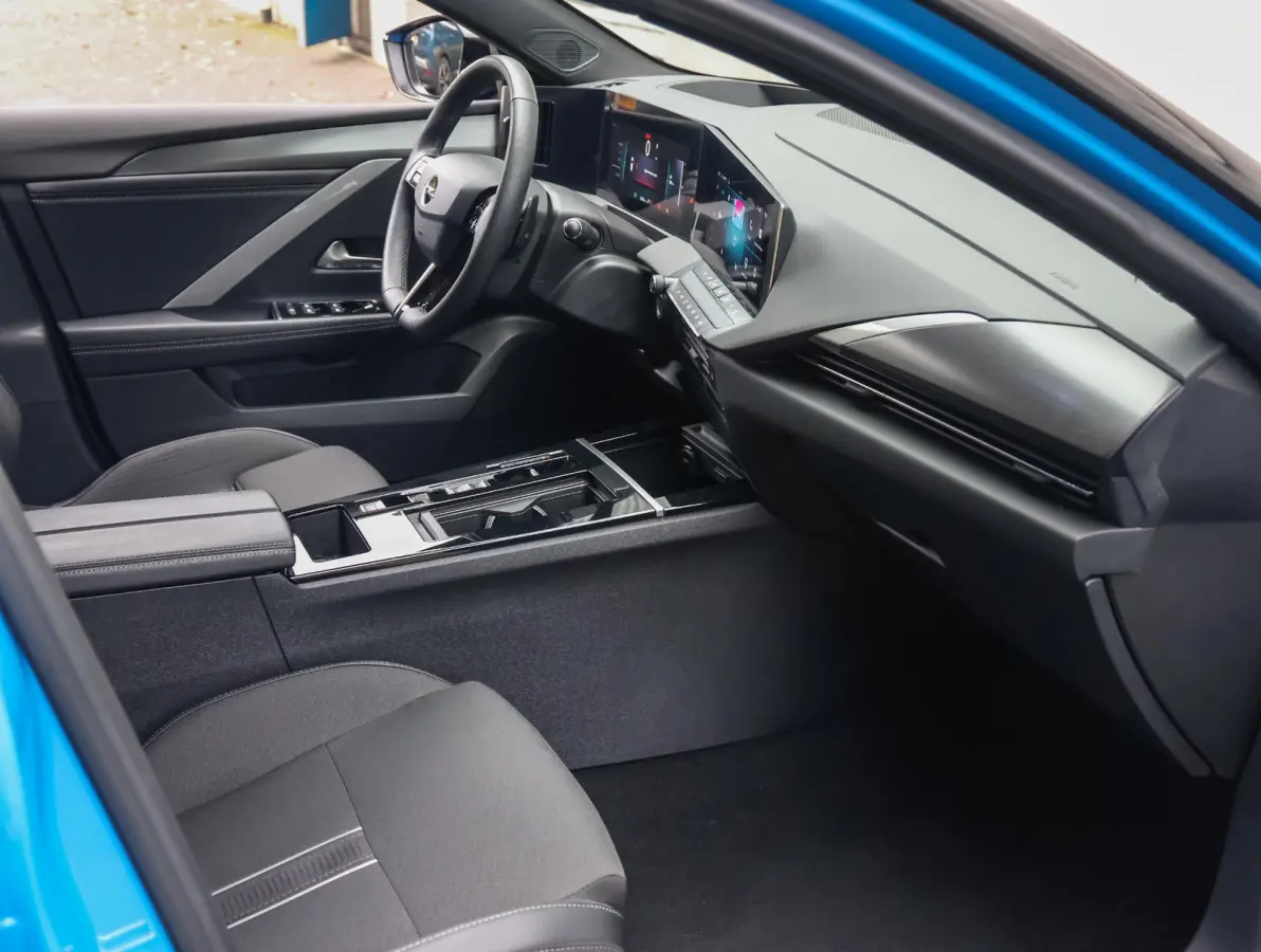 1.2 145pk Hybrid GS | Navigatie | Camera voor en achter | Stoelverwarming | Dodehoekbewaking