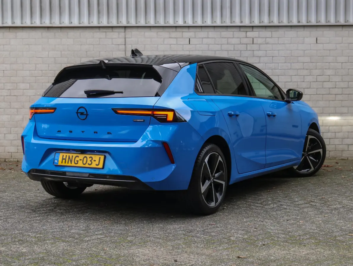 1.2 145pk Hybrid GS | Navigatie | Camera voor en achter | Stoelverwarming | Dodehoekbewaking