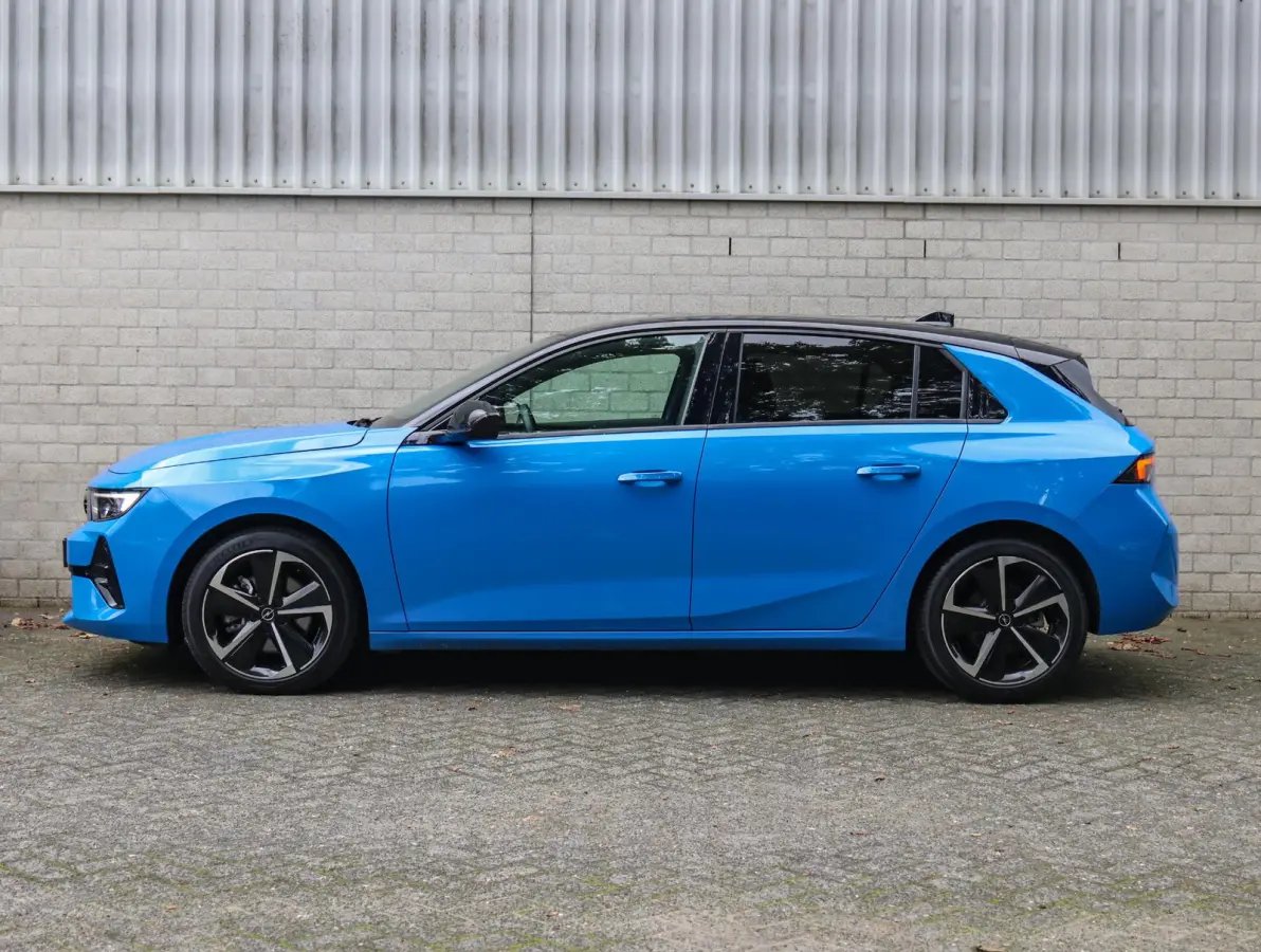1.2 145pk Hybrid GS | Navigatie | Camera voor en achter | Stoelverwarming | Dodehoekbewaking
