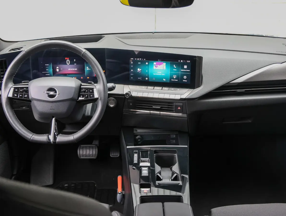 1.2 145pk Hybrid GS | Navigatie | Camera voor en achter | Stoelverwarming | Dodehoekbewaking
