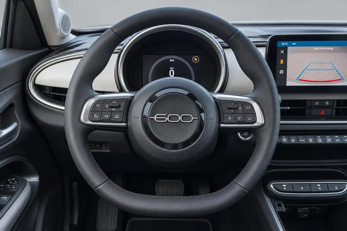 1.2 Hybrid 145PK La Prima | Verwarmbare Stoelen| parkeersensoren 360 Graden | Camera |  LMV 18"| Apple carplay/ Android Auto |