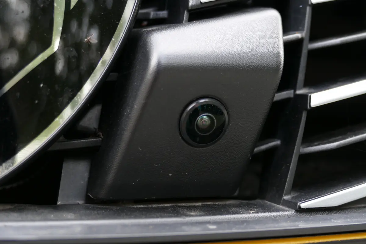 1.2 HYBRID 145PK GT AUTOMAAT / CAMERA V+A / FULL-LED / KEYLESS / 17"LMV / NAVI / CLIMA / PDC / BLUETOOTH / ADAPT. CRUISECONTROL / 1E EIGENAAR / SCHITTERENDE STAAT !!