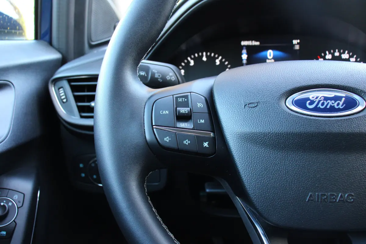 1.0EB Titanium X | NL-AUTO! | 1E EIGENAAR! | CRUISE | LANE ASSIST | NAVI | CLIMA | PARK SENS | DEALER OH! | APPLE CARPLAY/ANDROID AUTO
