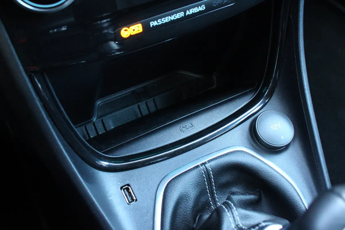 1.0EB Titanium X | NL-AUTO! | 1E EIGENAAR! | CRUISE | LANE ASSIST | NAVI | CLIMA | PARK SENS | DEALER OH! | APPLE CARPLAY/ANDROID AUTO