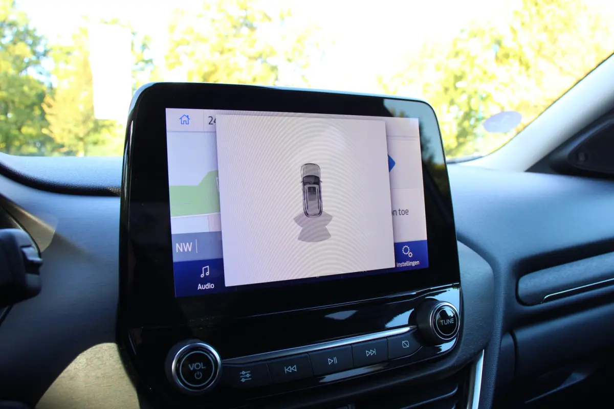 1.0EB Titanium X | NL-AUTO! | 1E EIGENAAR! | CRUISE | LANE ASSIST | NAVI | CLIMA | PARK SENS | DEALER OH! | APPLE CARPLAY/ANDROID AUTO