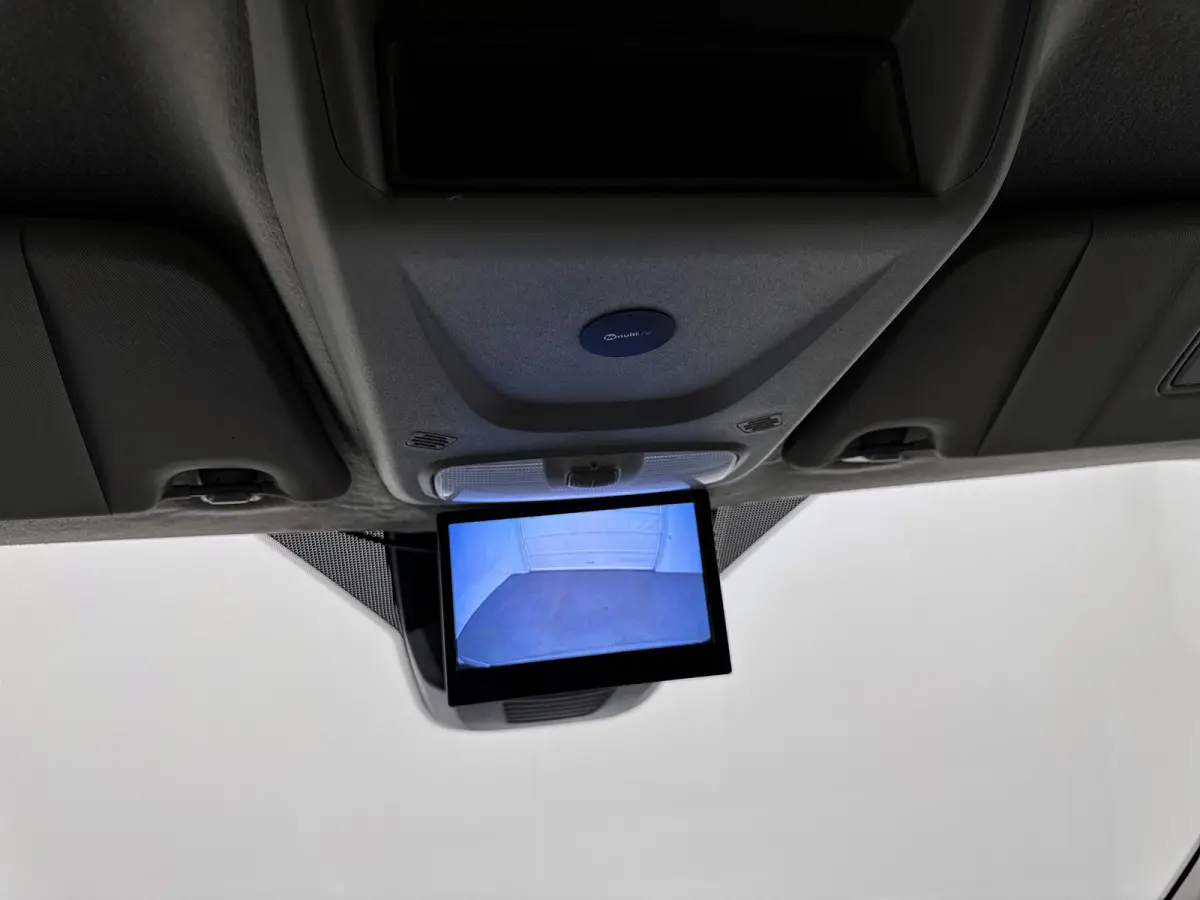 320 2.0 TDCI L1H1 Sport DC 185PK Navigatie Schuifdeur L+R Dubbele cabine Camera