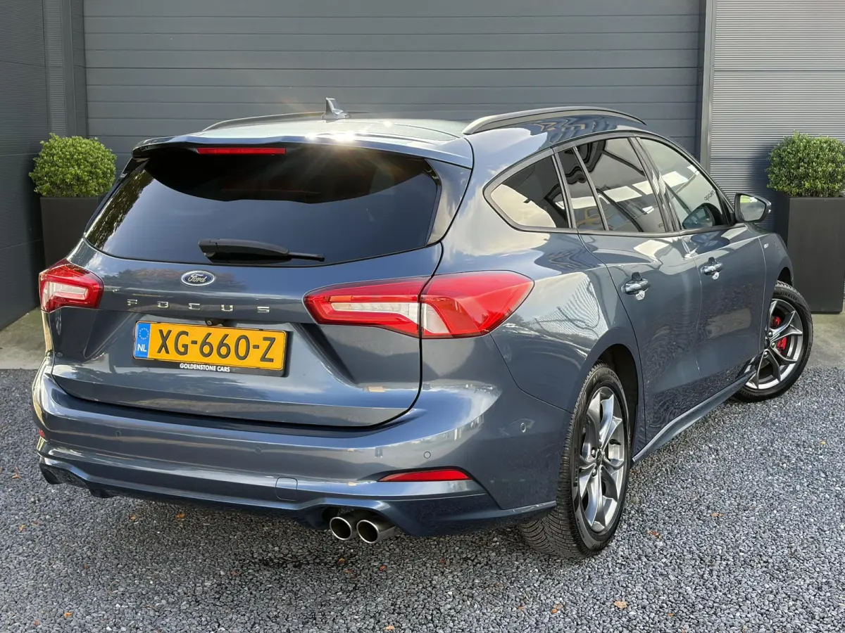 1.0 EcoBoost ST Line Business ✓2e Eigenaar✓Navi✓Camera✓Carplay✓Afn.Trekhaak✓125pk✓Keyless✓Stoelverw✓Stuurverw✓6 Bak✓Dealer Onderhouden✓17'' Lm velgen✓Pdc V+A✓N.A.