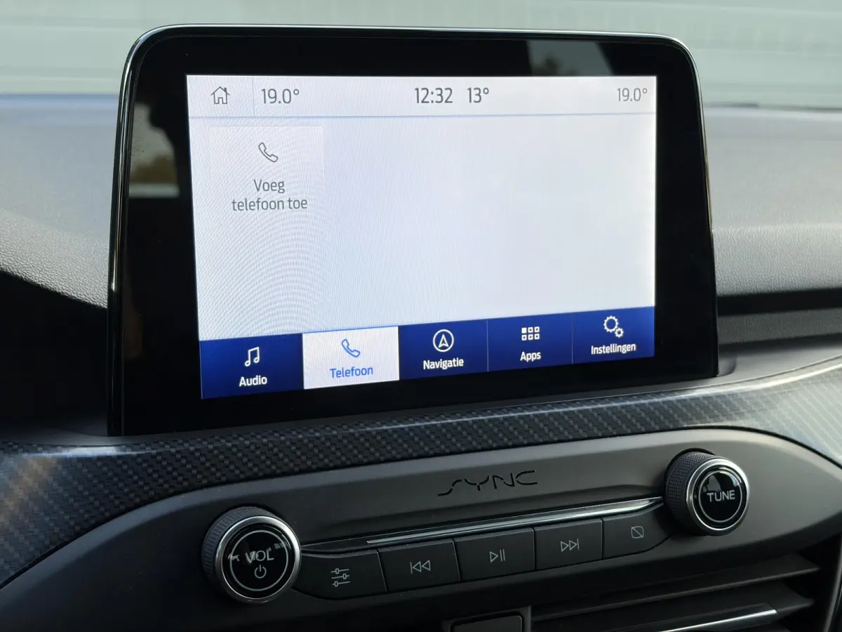 1.0 EcoBoost ST Line Business ✓2e Eigenaar✓Navi✓Camera✓Carplay✓Afn.Trekhaak✓125pk✓Keyless✓Stoelverw✓Stuurverw✓6 Bak✓Dealer Onderhouden✓17'' Lm velgen✓Pdc V+A✓N.A.