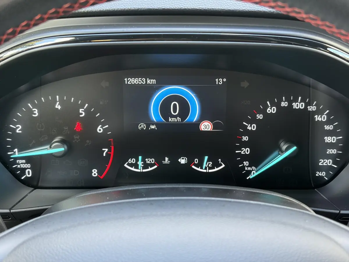1.0 EcoBoost ST Line Business ✓2e Eigenaar✓Navi✓Camera✓Carplay✓Afn.Trekhaak✓125pk✓Keyless✓Stoelverw✓Stuurverw✓6 Bak✓Dealer Onderhouden✓17'' Lm velgen✓Pdc V+A✓N.A.