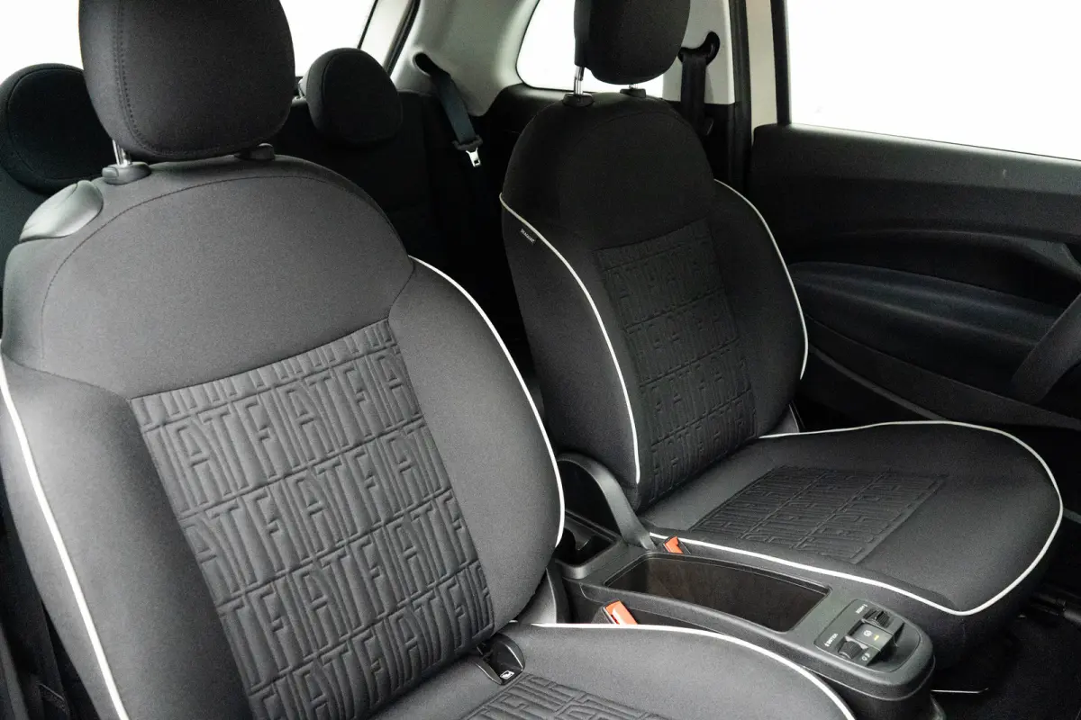 Icon 42 kWh GROTE ACCU! | Carplay | Clima | Cruise | Lichtmetaal | | Airco (automatisch) | Alarm klasse 1(startblokkering) | Anti Blokkeer Systeem