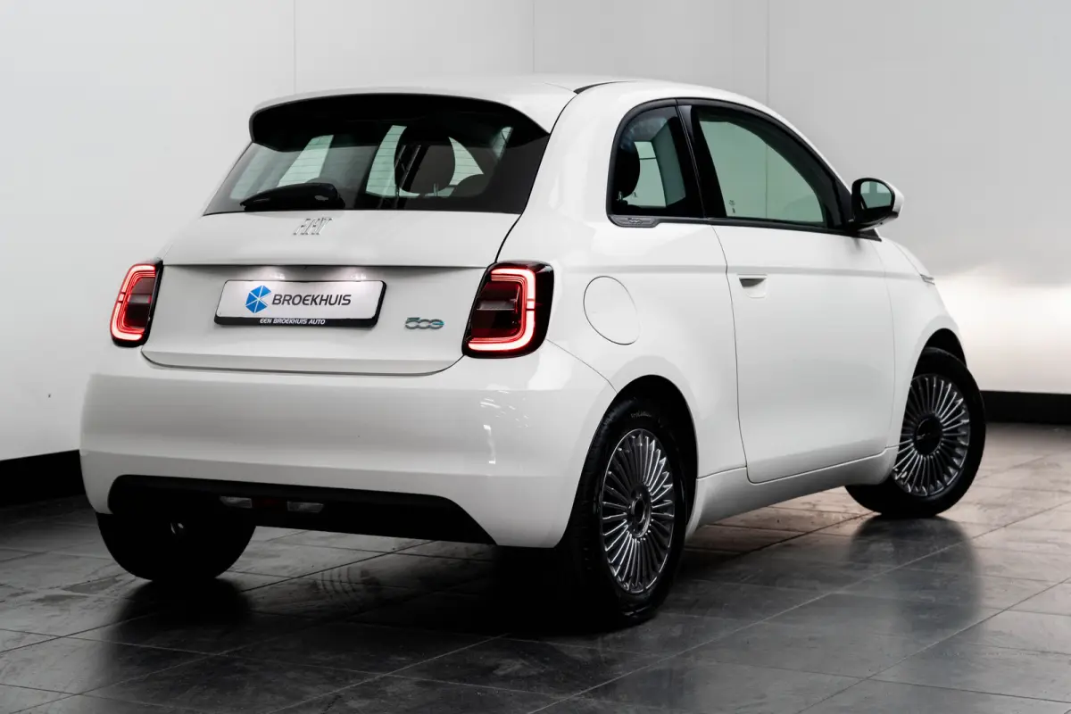 Icon 42 kWh GROTE ACCU! | Carplay | Clima | Cruise | Lichtmetaal | | Airco (automatisch) | Alarm klasse 1(startblokkering) | Anti Blokkeer Systeem