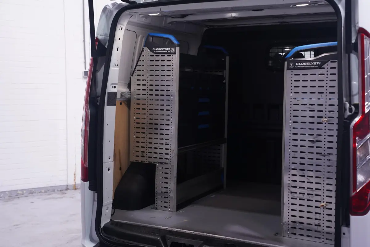 2.0 TDCI 130 pk L2 Dubbel Cabine 5-Zits Trend Airco, Cruise Control, Opbergkast Laadruimte, PDC V+A