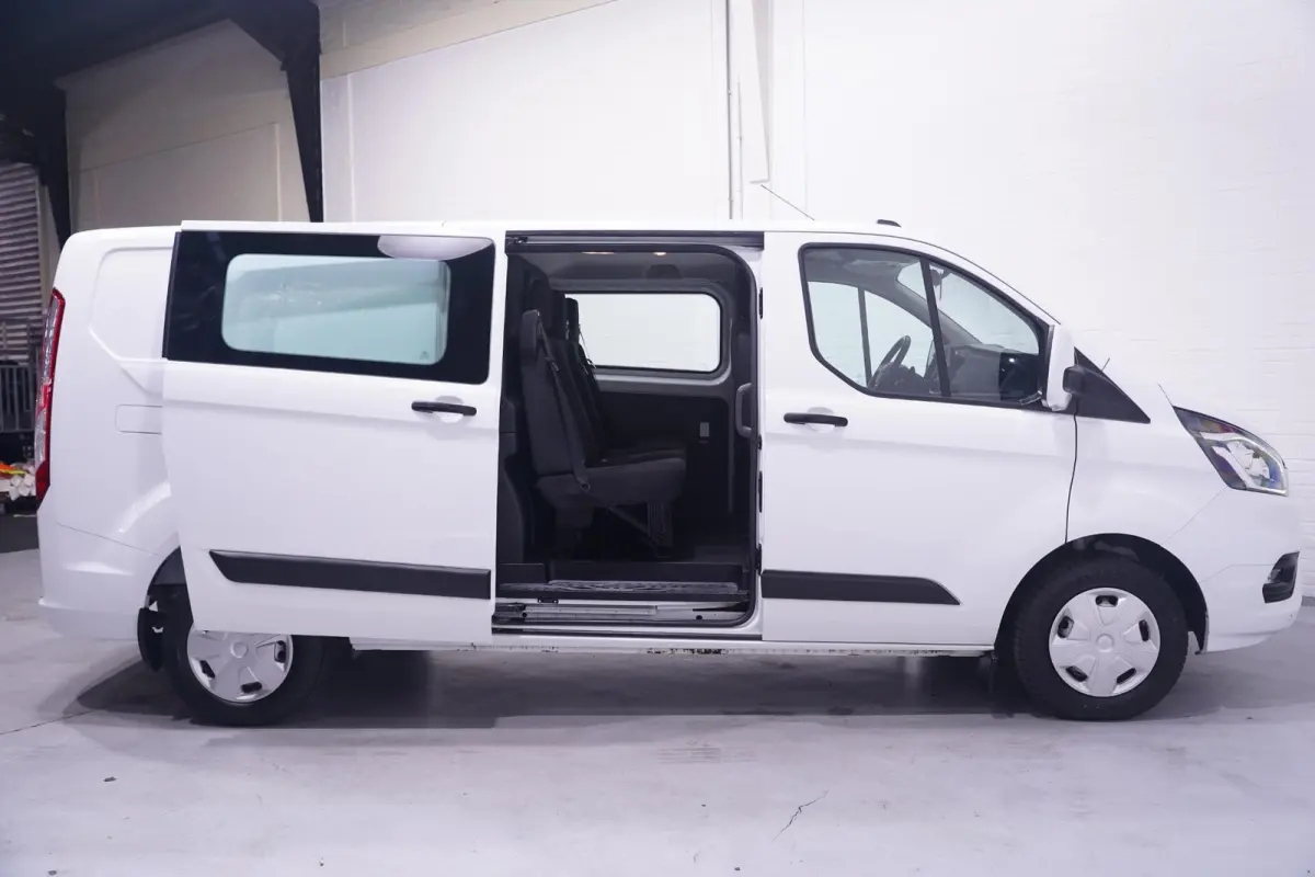 2.0 TDCI 130 pk L2 Dubbel Cabine 5-Zits Trend Airco, Cruise Control, Opbergkast Laadruimte, PDC V+A