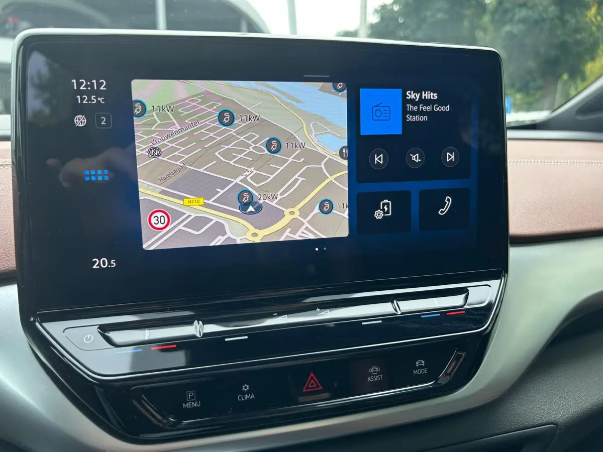 Pro Style 77 kWh 204pk (Panoramadak,Navi,Acc)